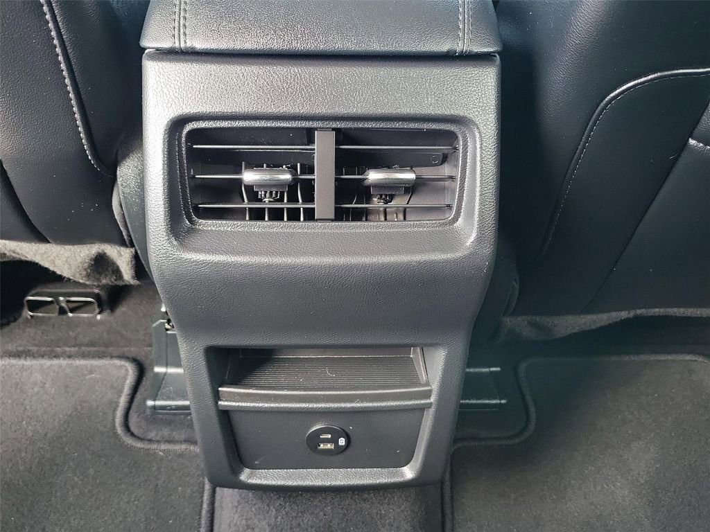 Used 2022 Ford Edge SEL image 13