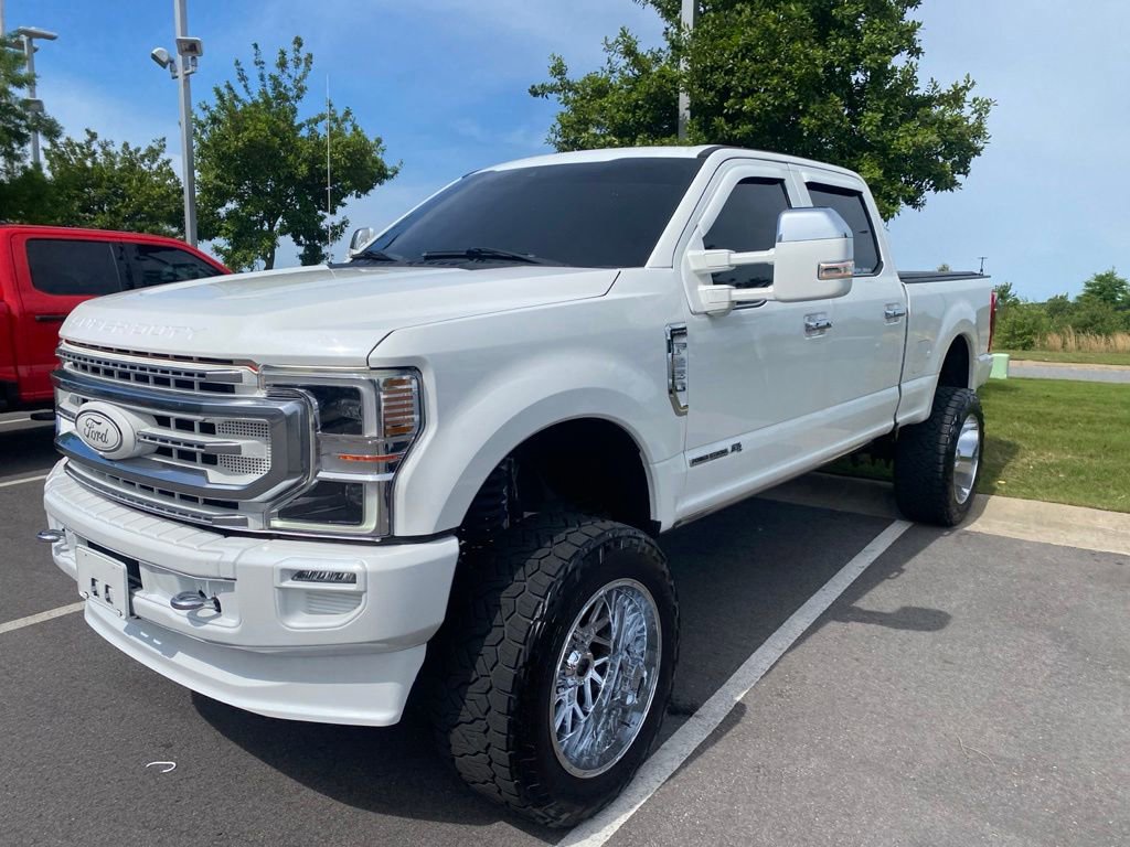 Used 2020 Ford F250 Platinum w/ FX4 Off-Road Package AWD/4WD image 2