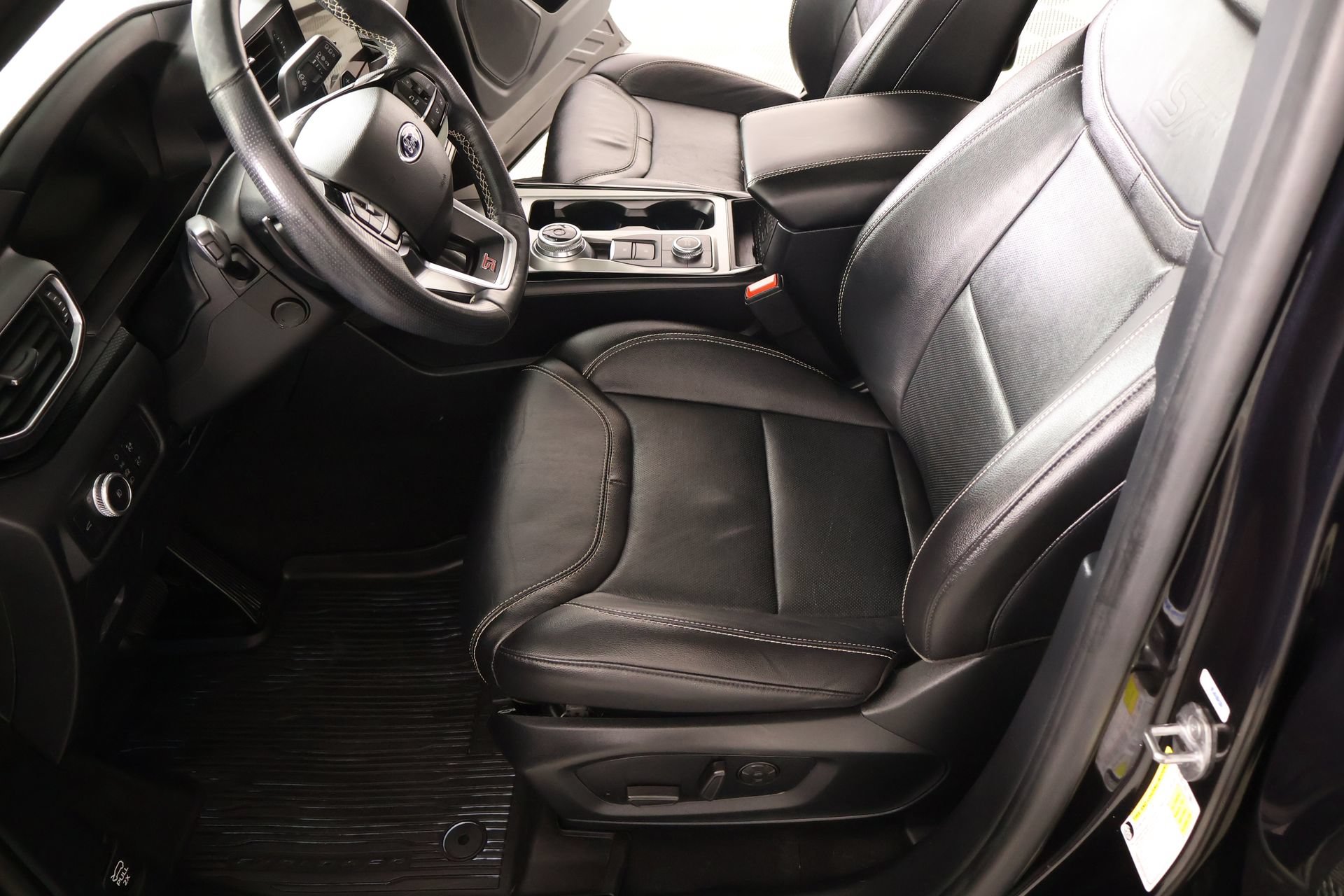 Used 2021 Ford Explorer ST w/ Equipment Group 401A AWD/4WD image 12
