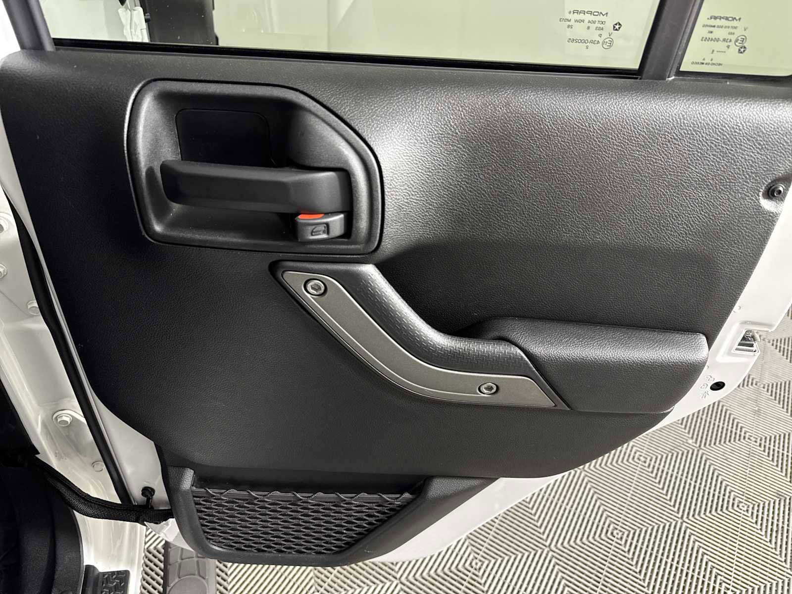 Used 2018 Jeep Wrangler Unlimited Sport S AWD/4WD image 14