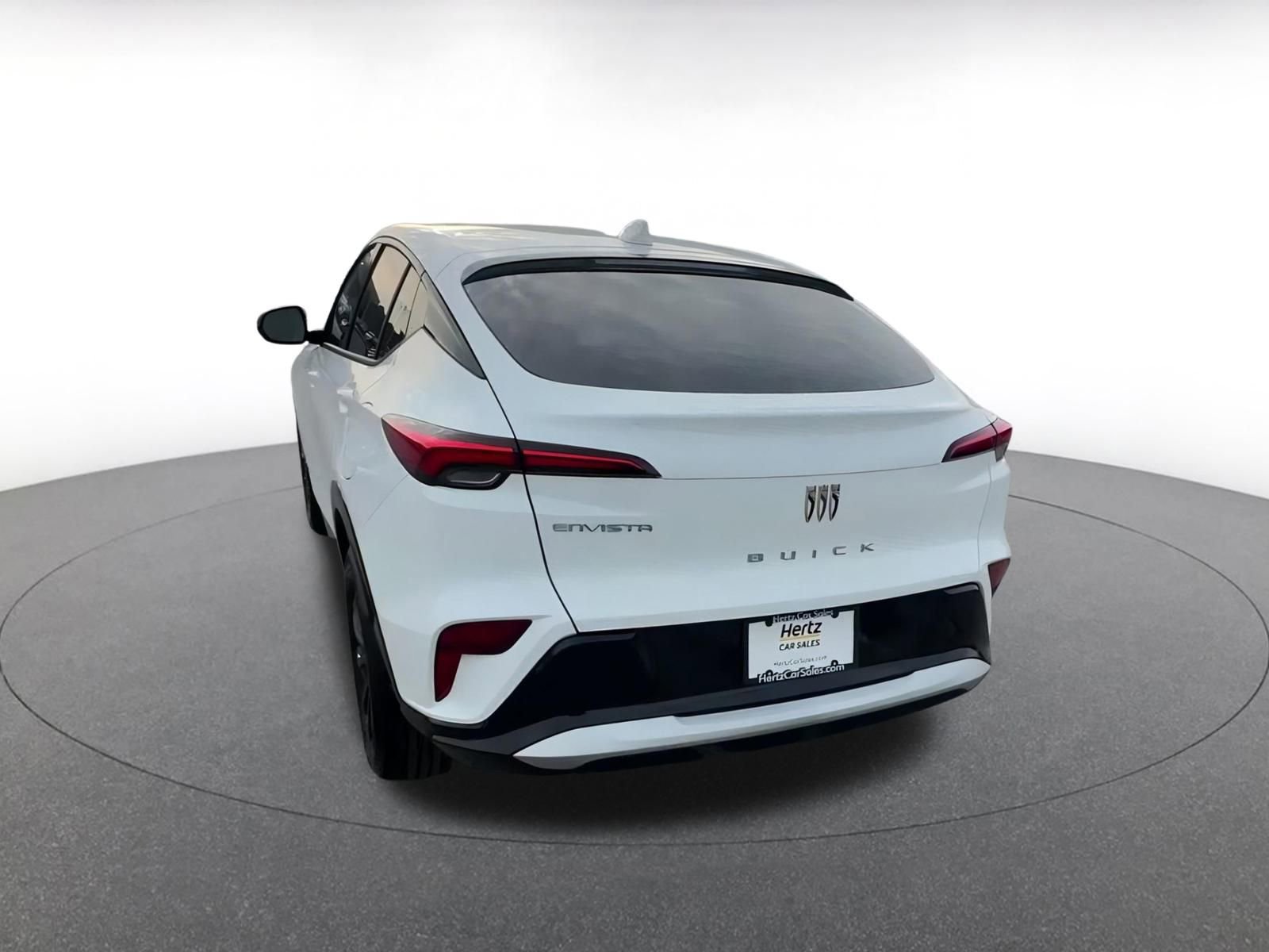 Used 2025 Buick Envista Sport Touring image 11