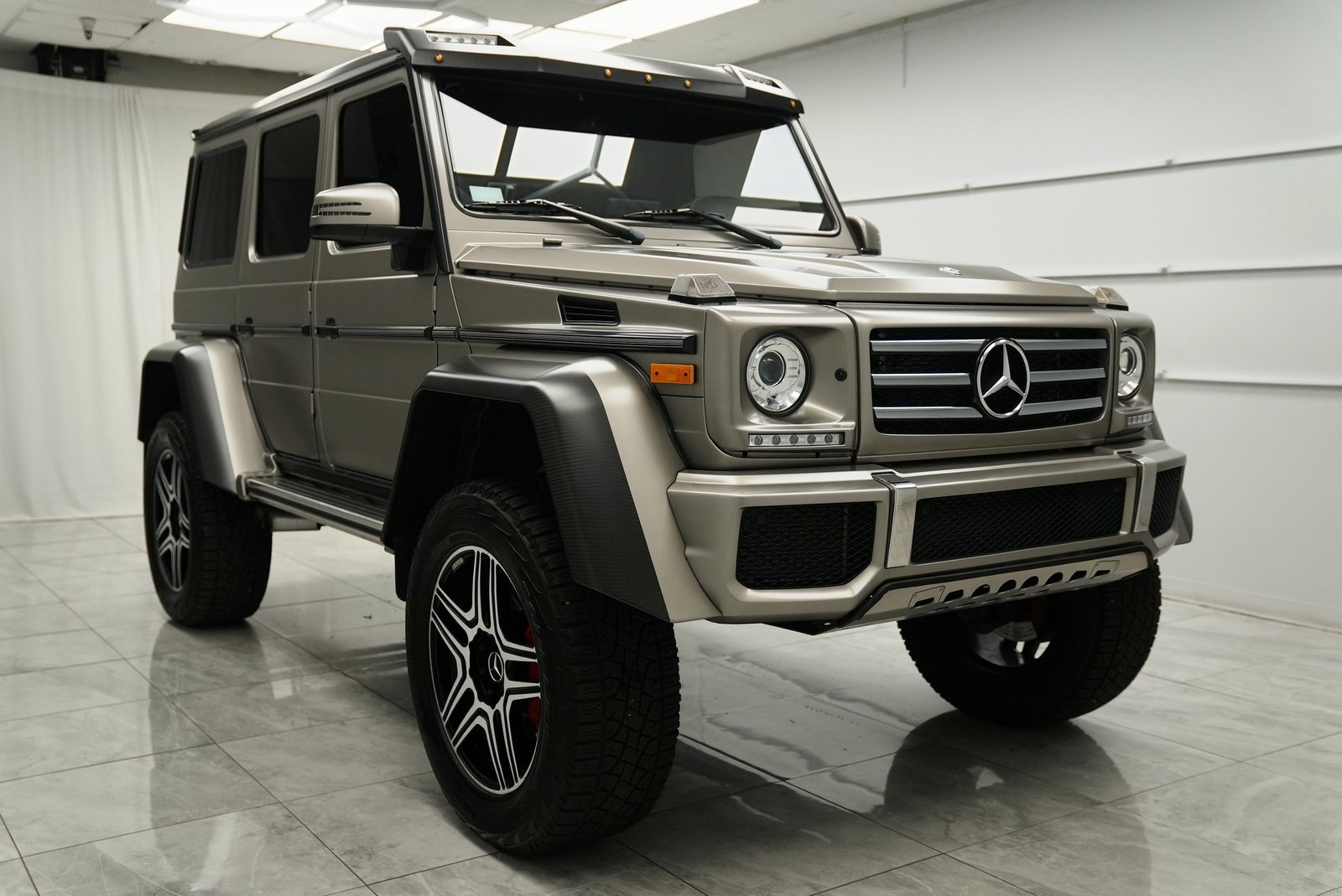 Used 2017 Mercedes-Benz G 550 Squared image 2