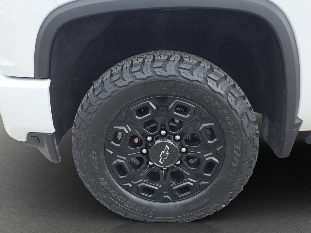 Used 2022 Chevrolet Silverado 3500 LTZ w/ LTZ Plus Package AWD/4WD image 4