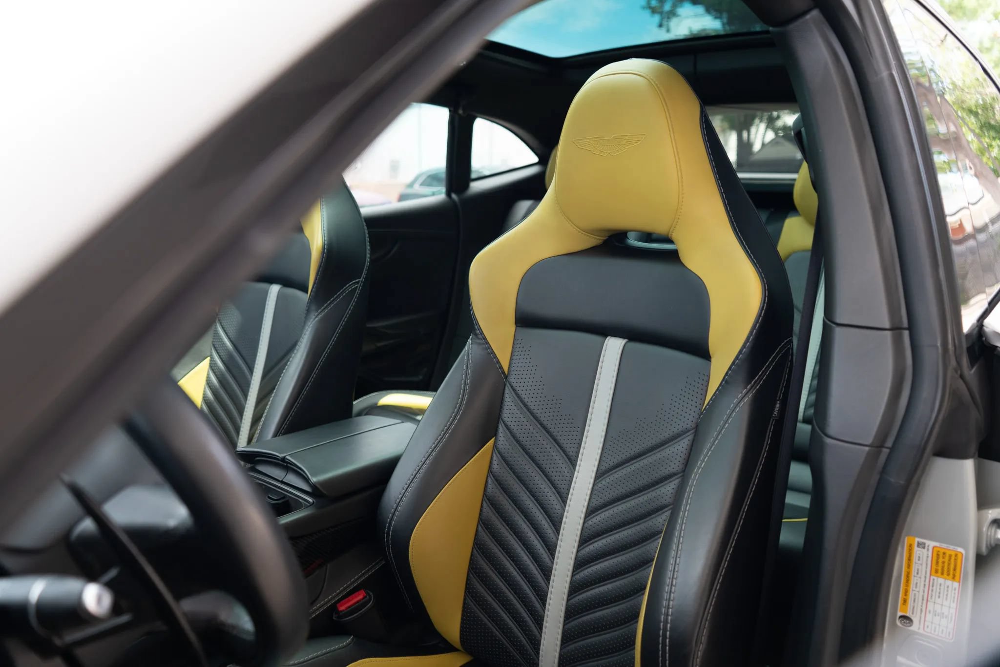 Used 2023 Aston Martin DBX 707 AWD/4WD image 16