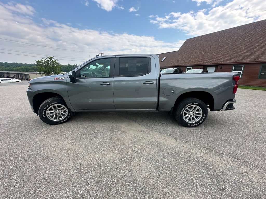 Used 2021 Chevrolet Silverado 1500 LT w/ Z71 Off-Road Package AWD/4WD image 2