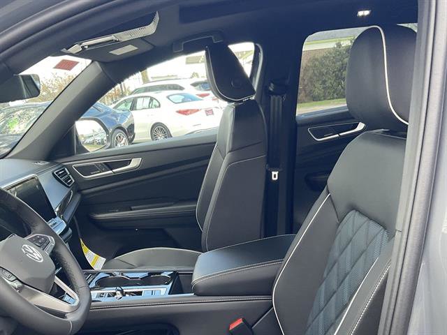 New 2026 Volkswagen Atlas Cross Sport SEL Premium R-Line image 7