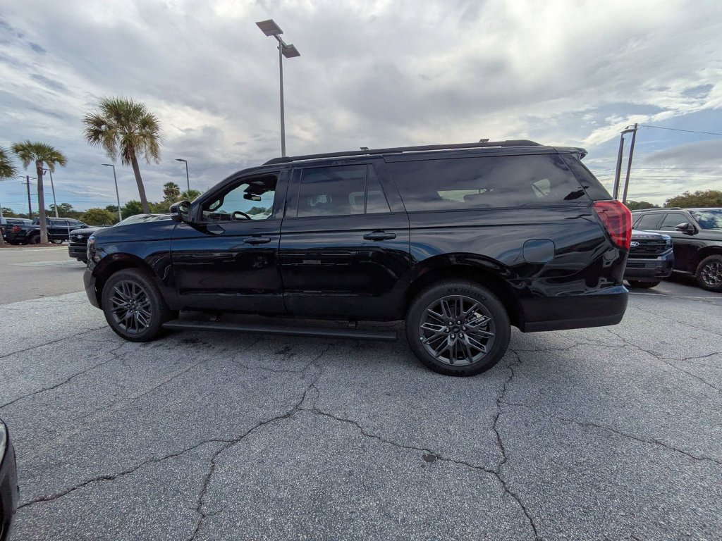 New 2027 Ford Expedition Max Platinum w/ Stealth Appearance Package AWD/4WD image 7