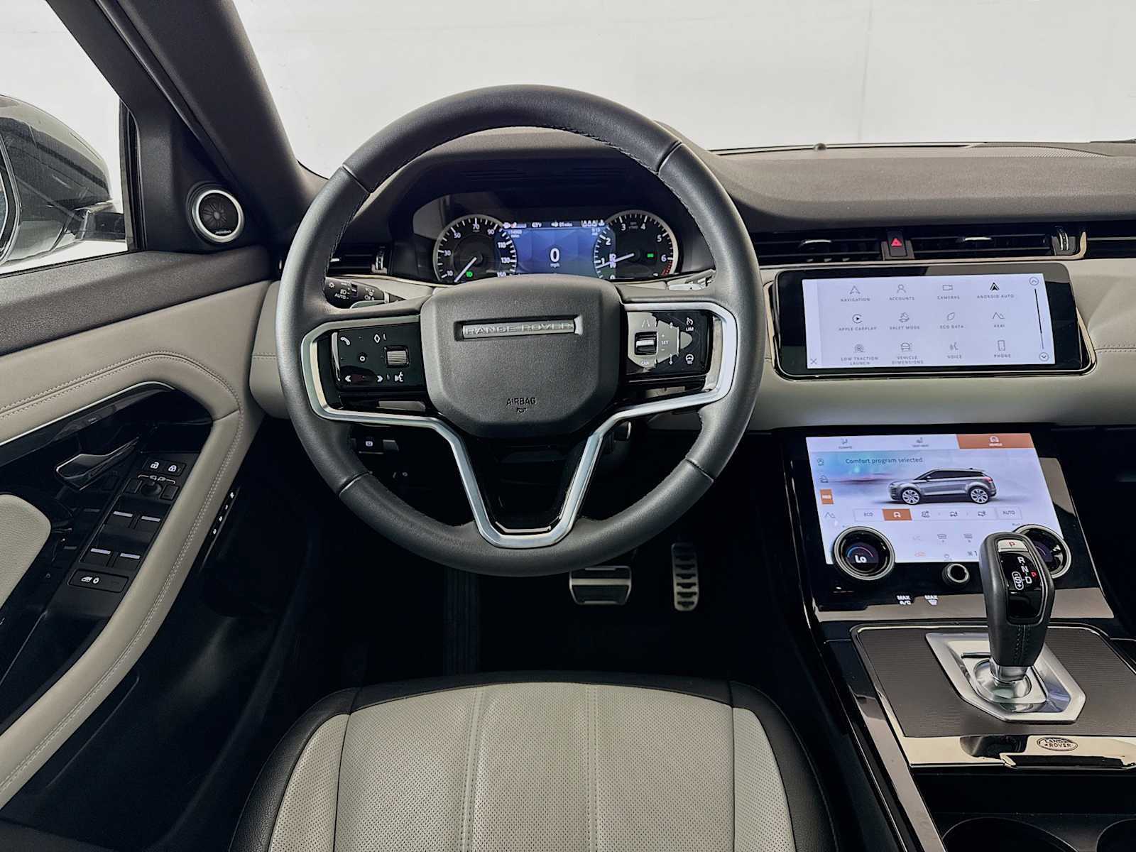 Used 2023 Land Rover Range Rover Evoque R-Dynamic SE image 23