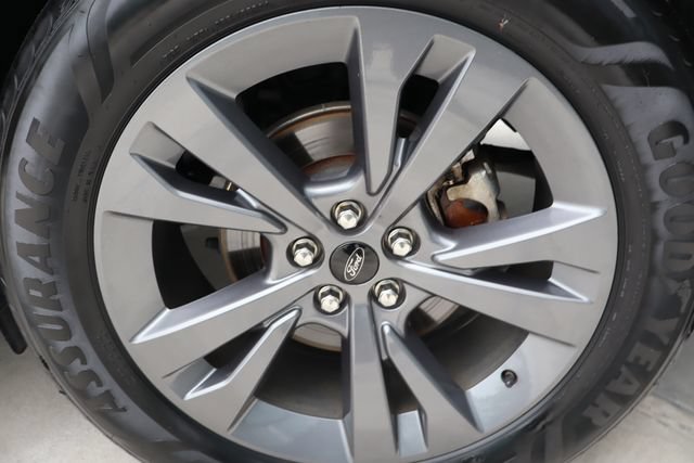 Used 2023 Ford Explorer XLT w/ Equipment Group 202A AWD/4WD image 48
