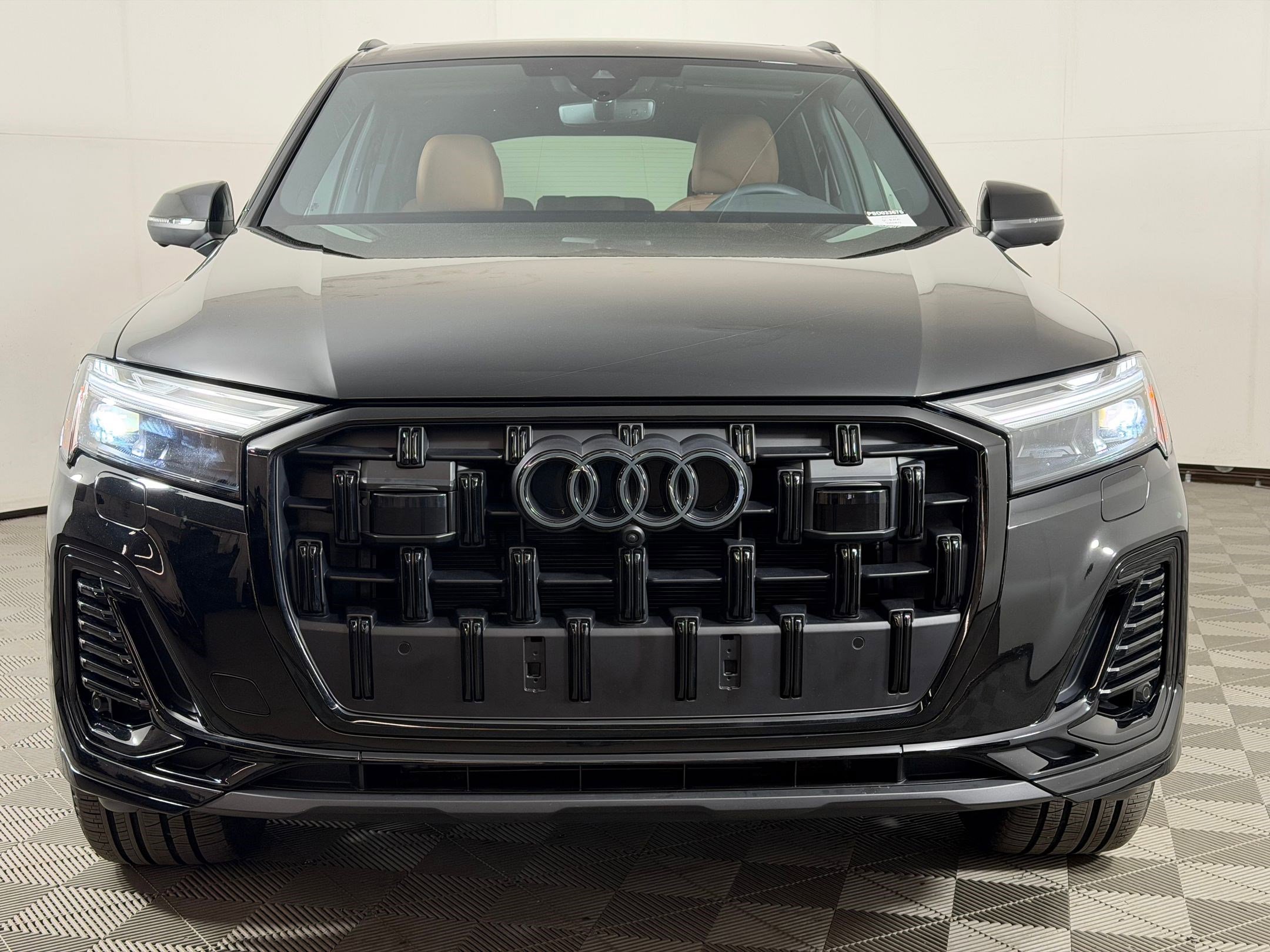 Used 2025 Audi Q7 2.0T Premium w/ Convenience Plus Package AWD/4WD image 6