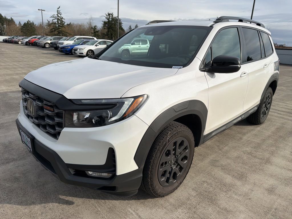 Used 2023 Honda Passport TrailSport image 1
