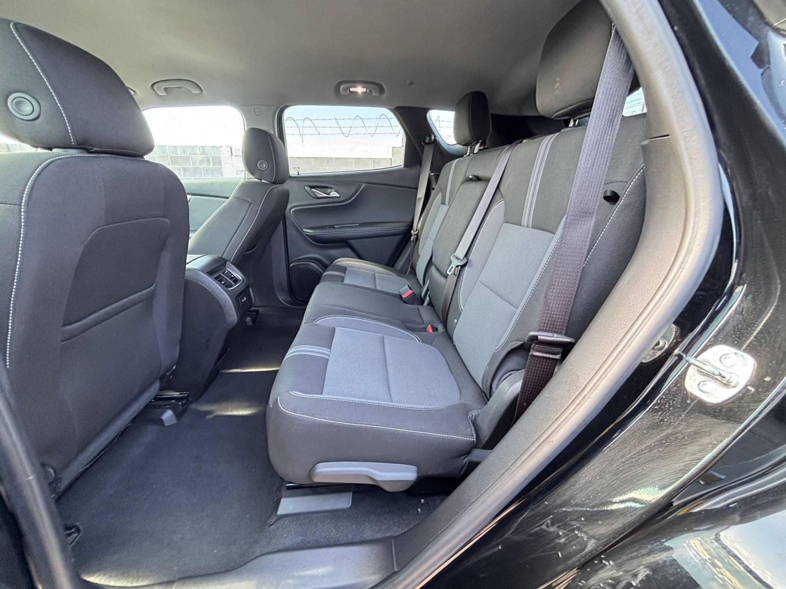 Used 2025 Chevrolet Blazer LT FWD image 27