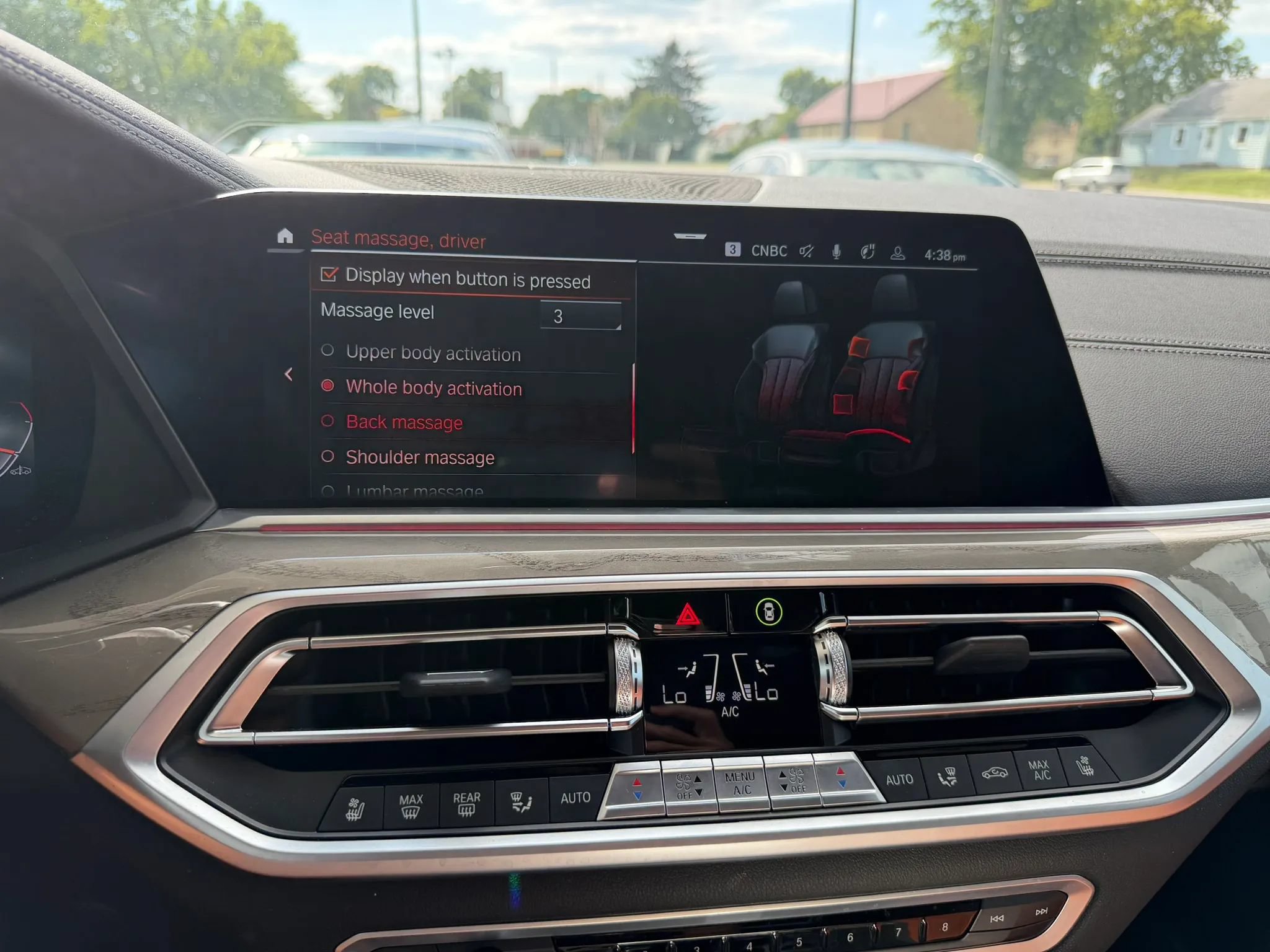 Used 2022 BMW X7 xDrive40i w/ M Sport Package AWD/4WD image 26