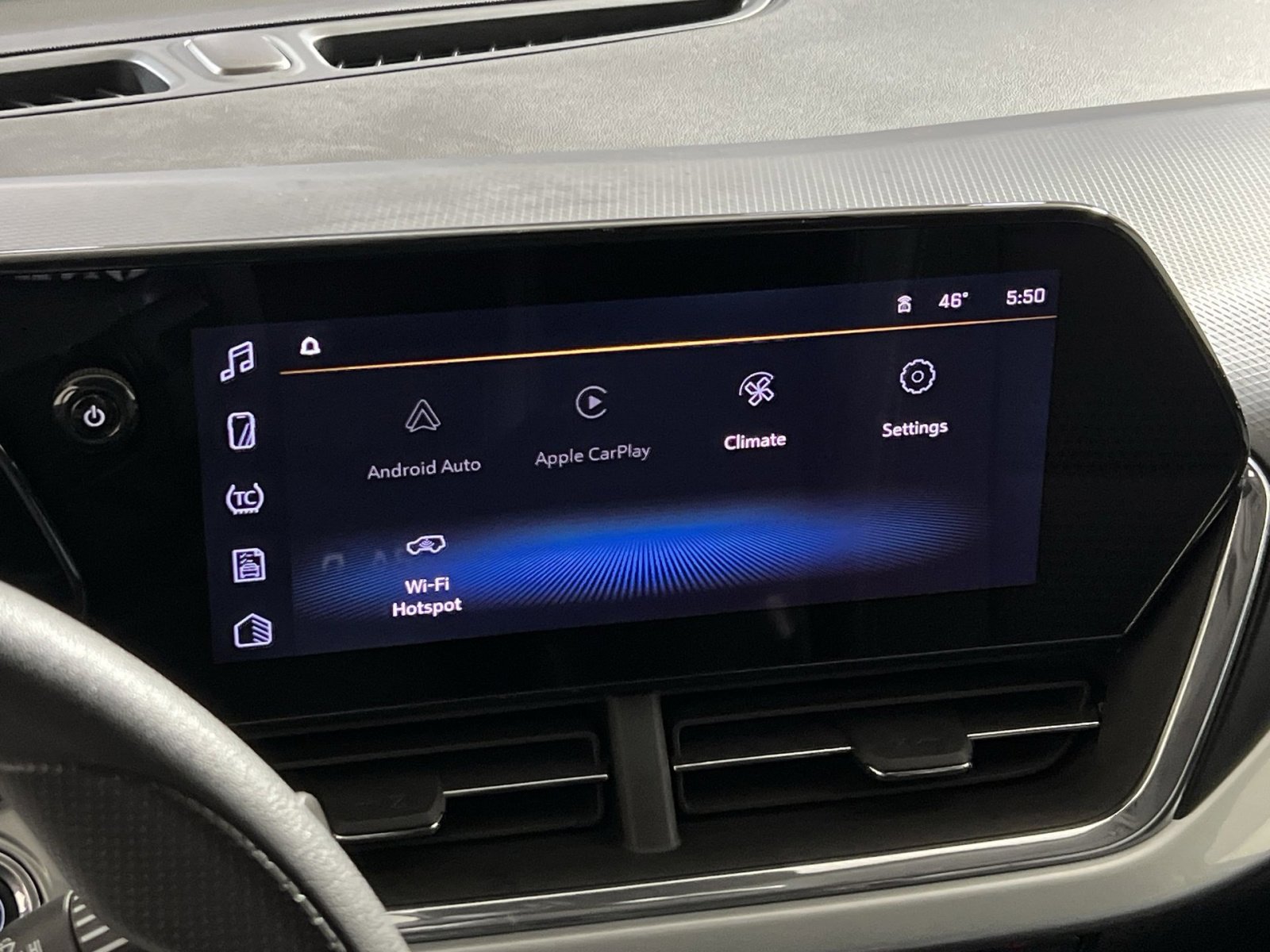 Used 2025 Chevrolet Trax LT image 18