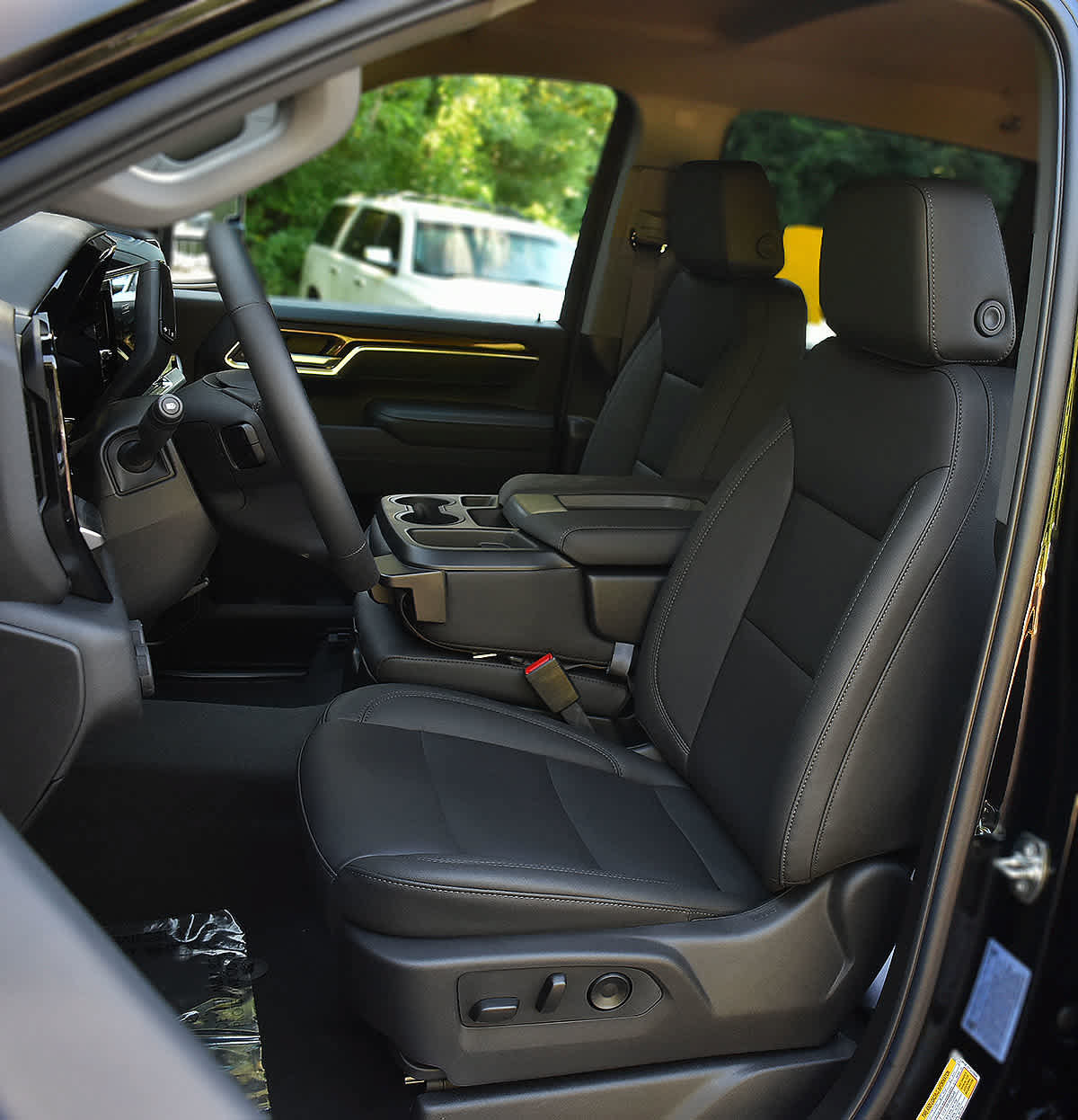 New 2026 Chevrolet Silverado 2500 LT w/ Trail Boss Package AWD/4WD image 9