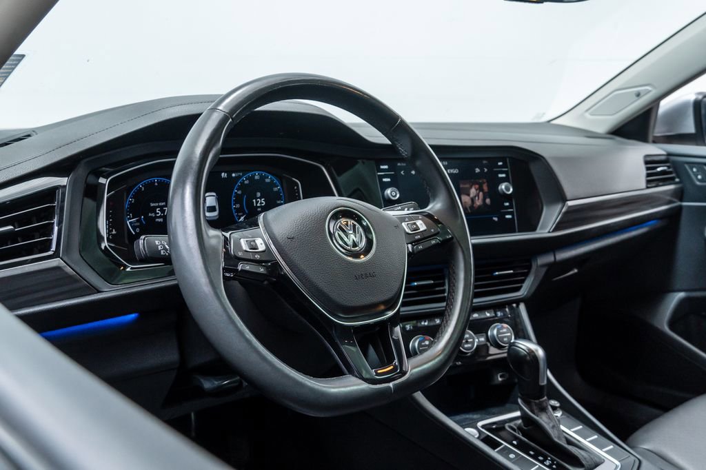 Used 2020 Volkswagen Jetta SEL FWD image 13