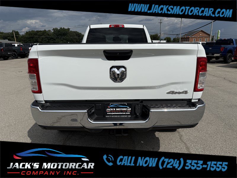 Used 2024 RAM 3500 Tradesman w/ Chrome Appearance Group AWD/4WD image 9