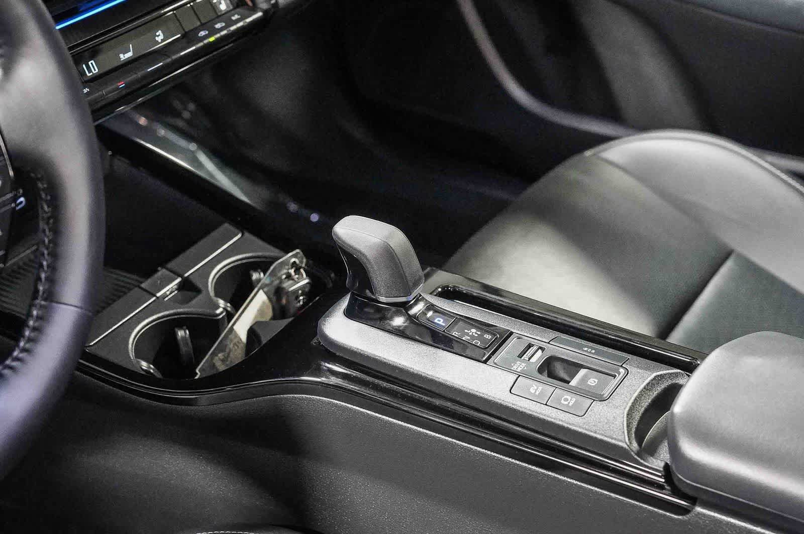 Certified 2026 Toyota Prius XLE FWD image 25