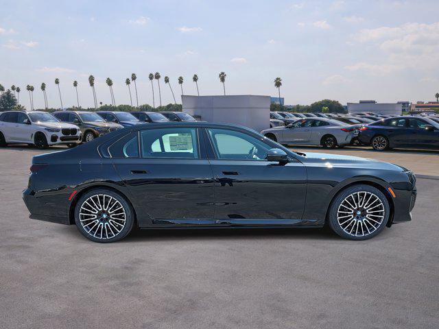 New 2025 BMW i7 xDrive60 image 4