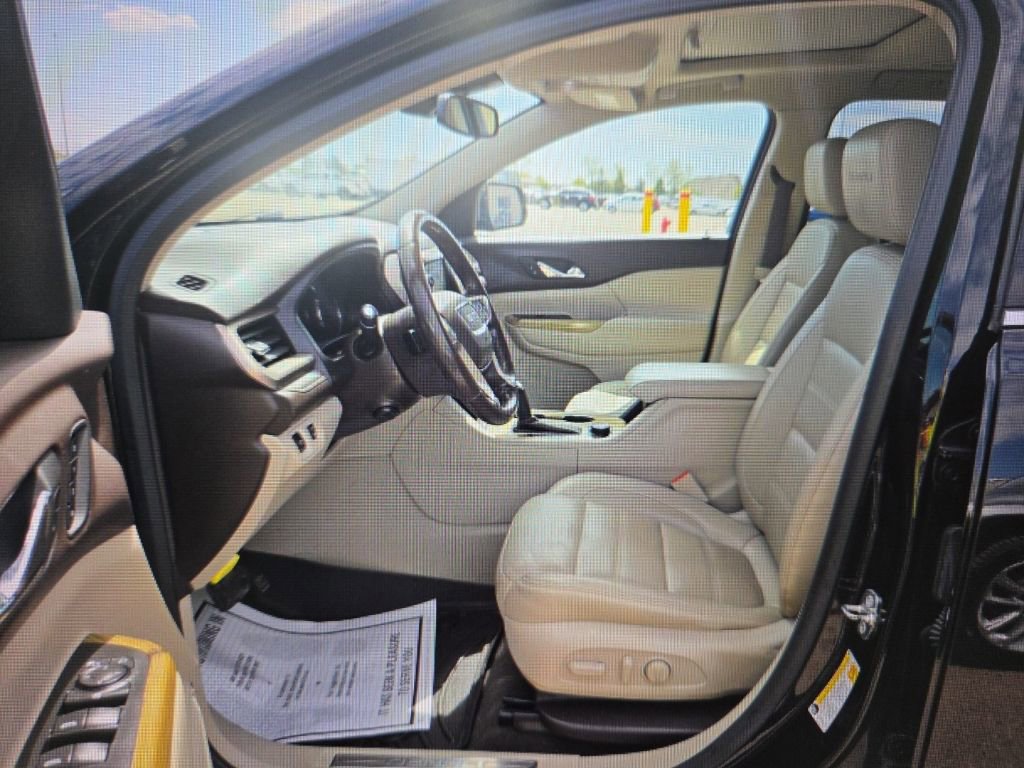Used 2018 GMC Acadia Denali AWD/4WD image 7