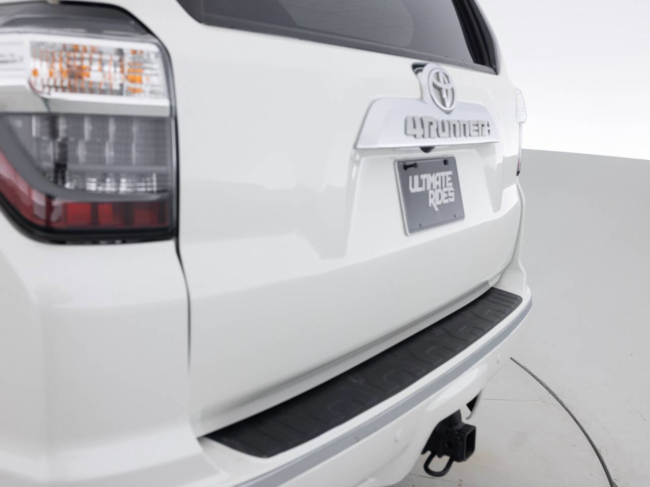 Used 2019 Toyota 4Runner Limited image 16