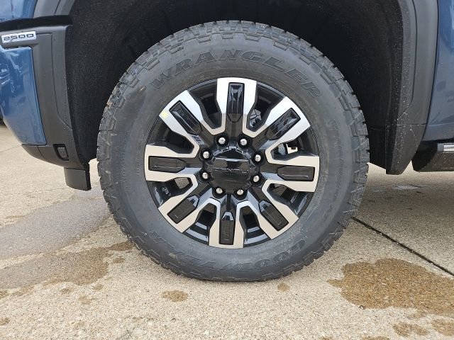 New 2026 GMC Sierra 2500 Denali Ultimate image 9