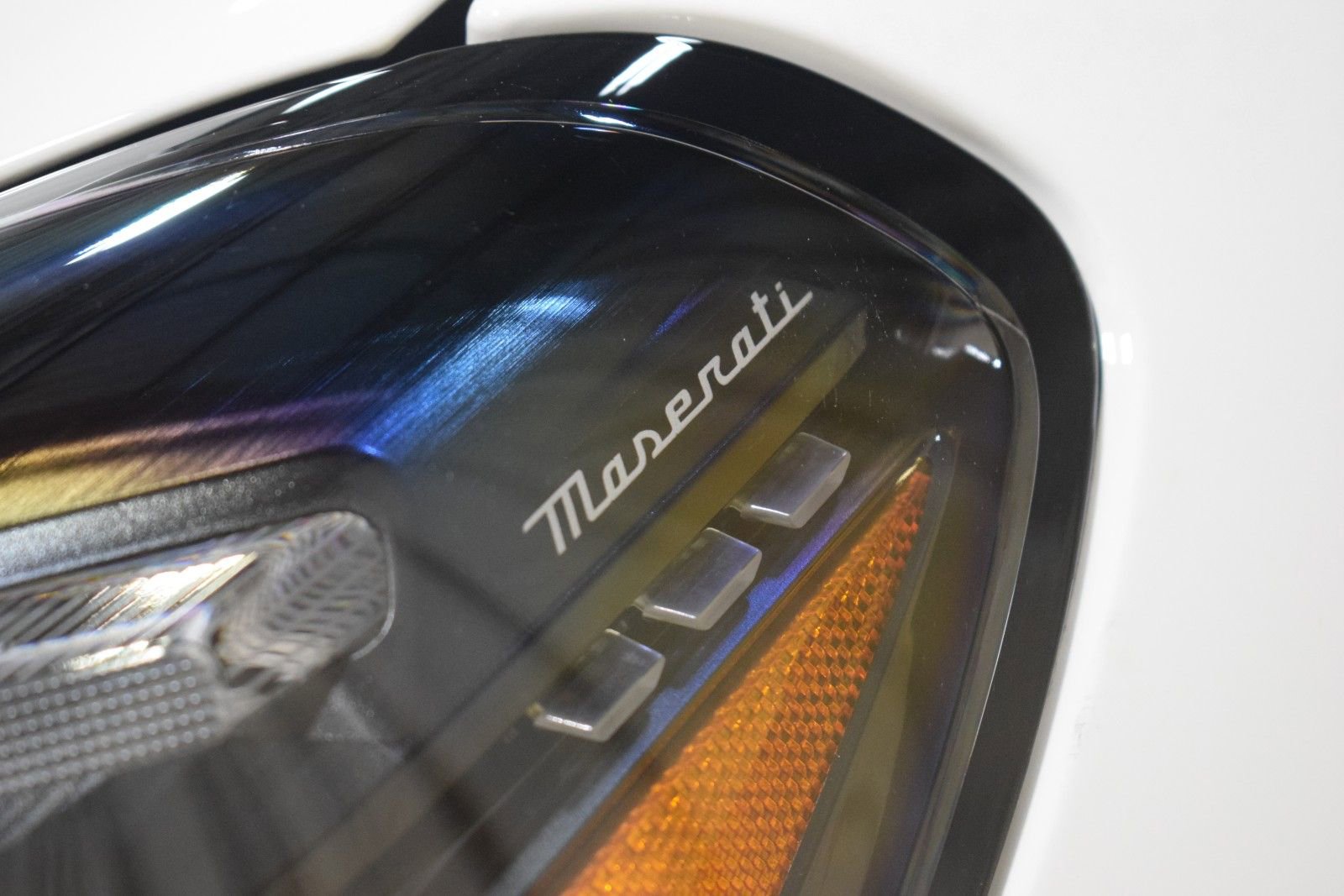 New 2025 Maserati Grecale Folgore AWD/4WD image 4