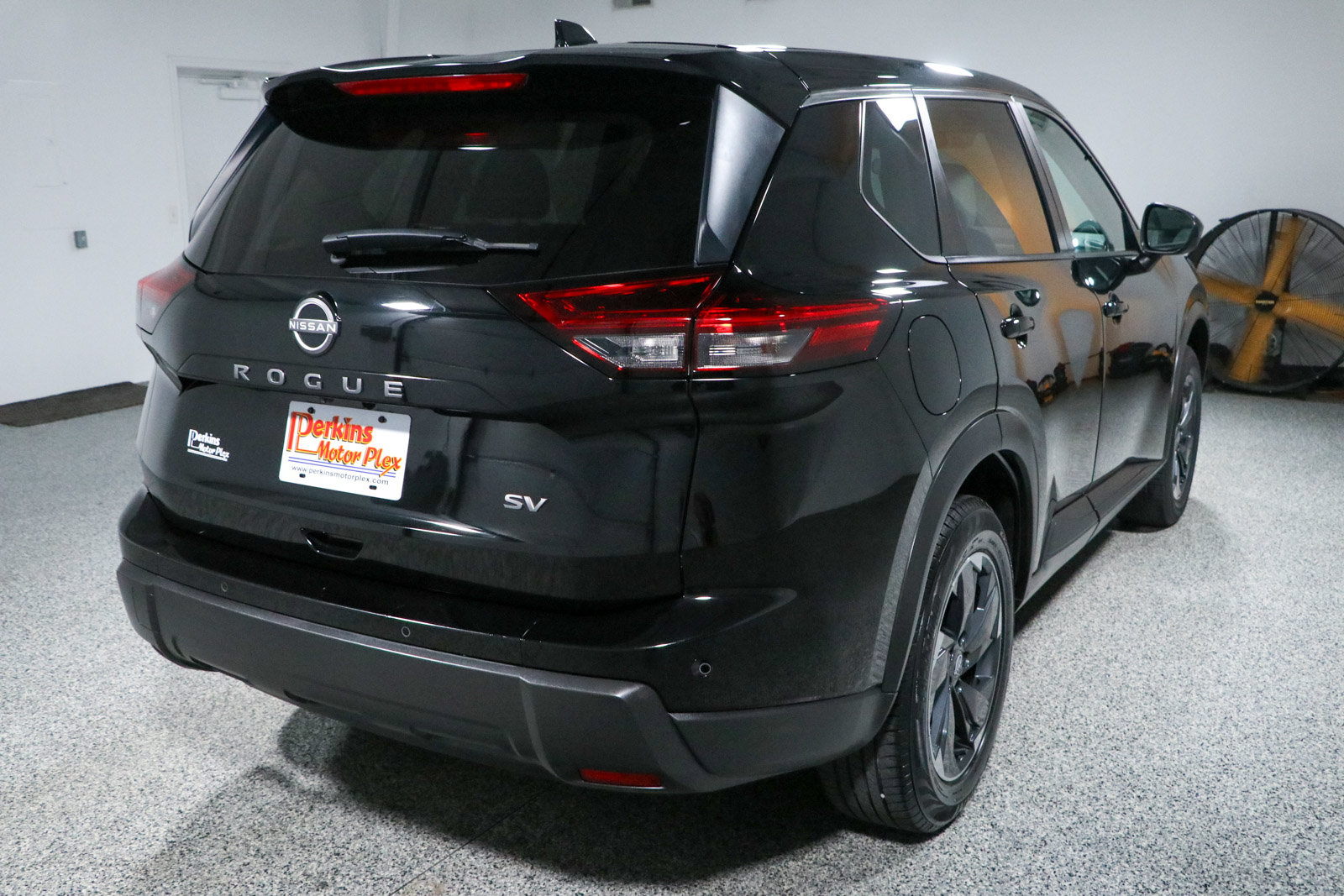 Used 2024 Nissan Rogue SV FWD image 7