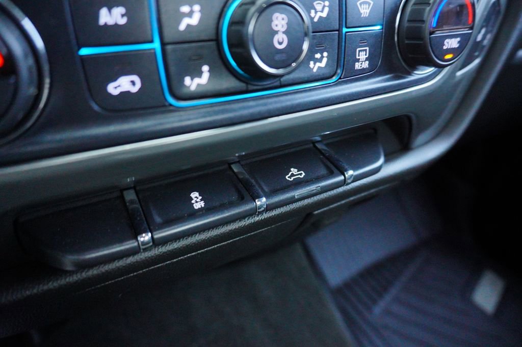 Used 2018 Chevrolet Silverado 1500 LT w/ All Star Edition image 18