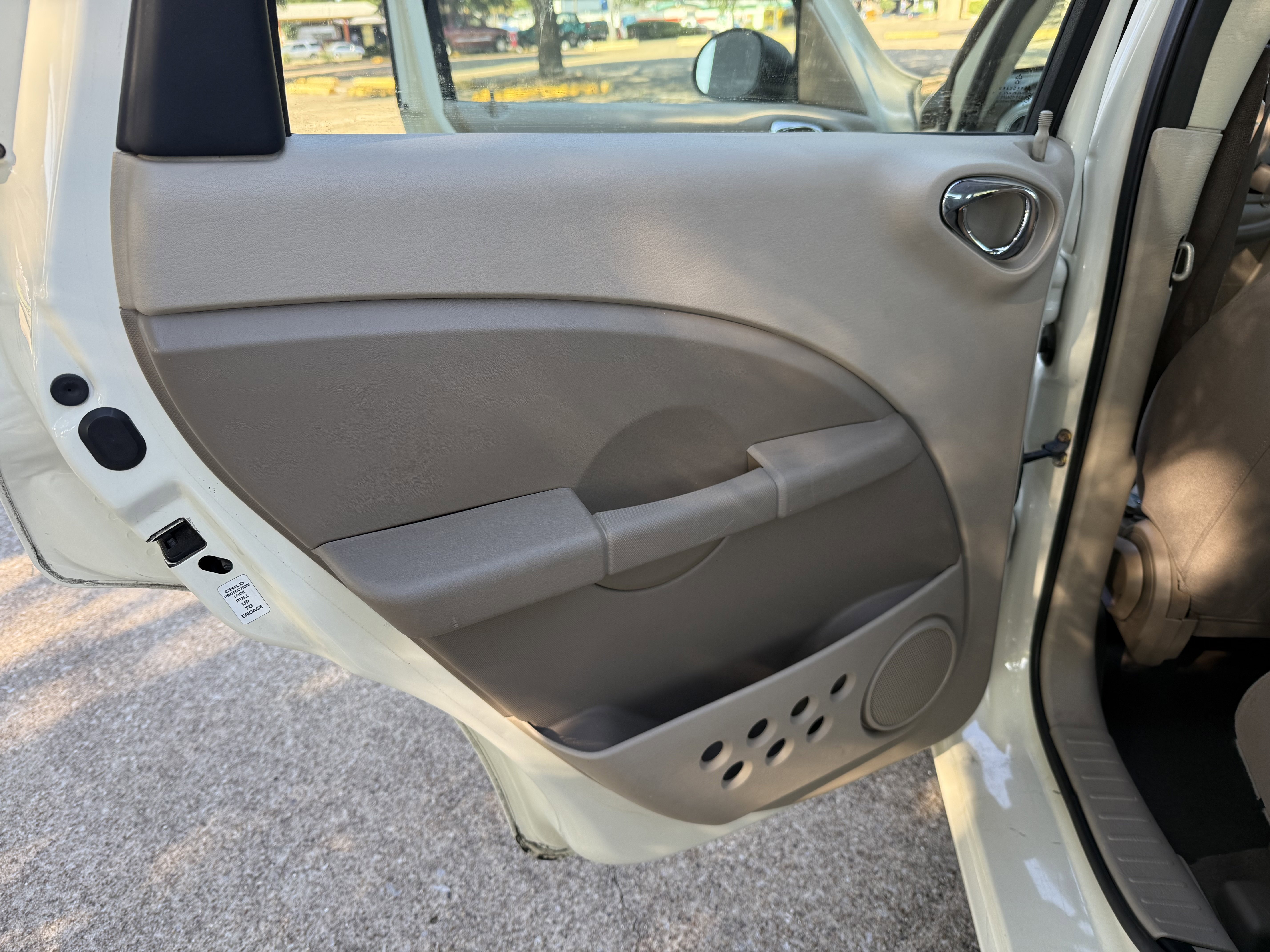 Used 2006 Chrysler PT Cruiser Touring FWD image 16