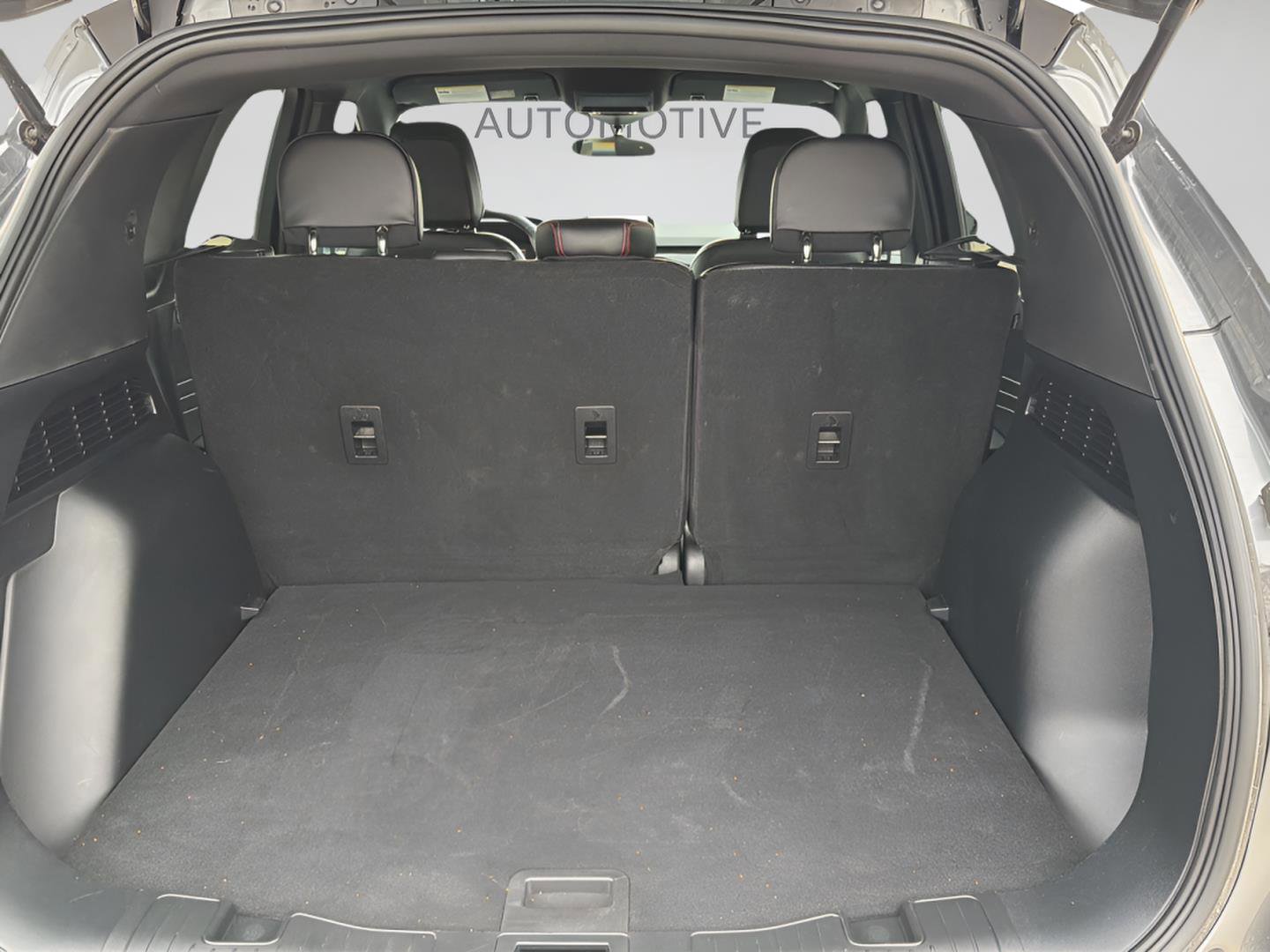 Used 2025 Ford Escape ST-Line image 23