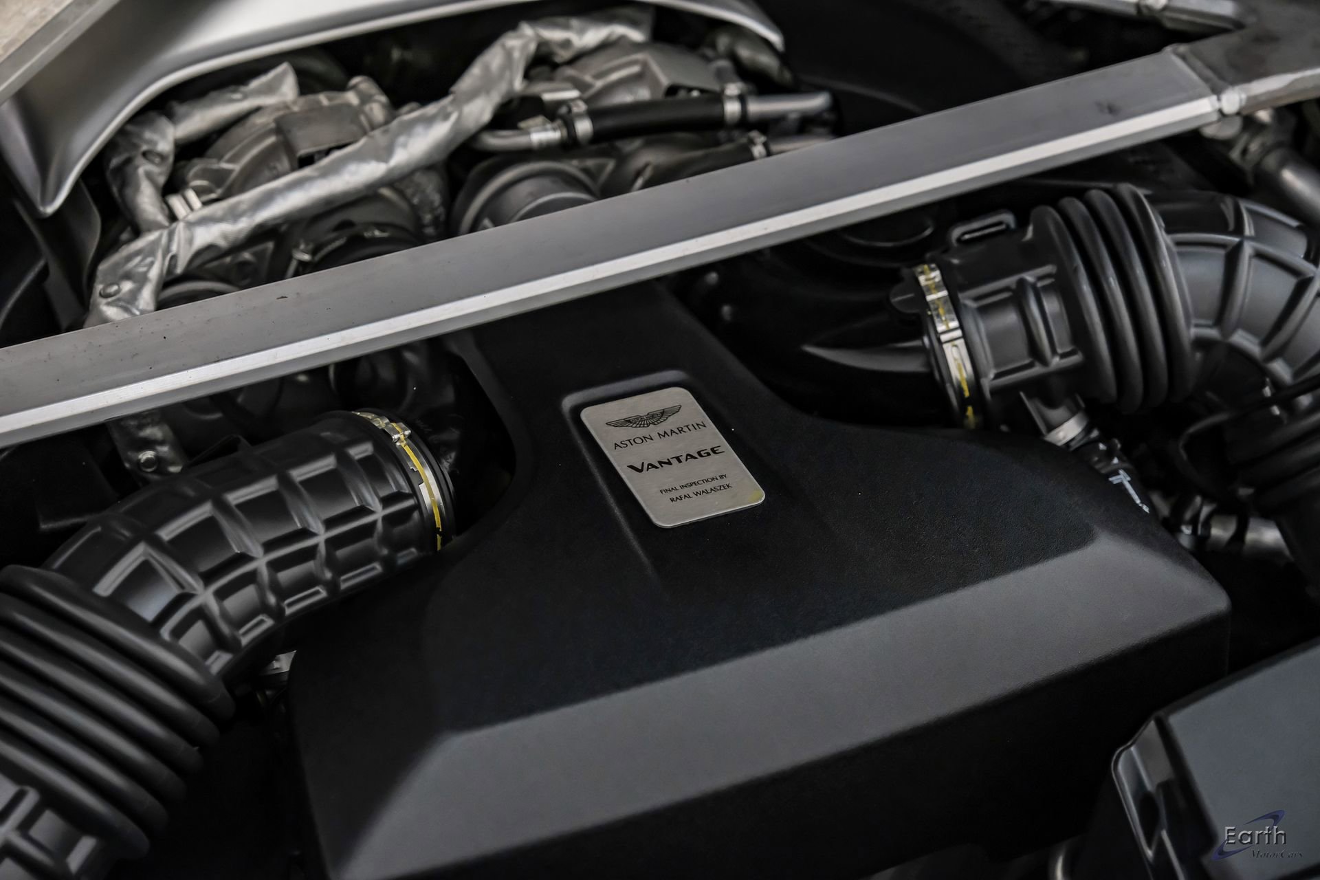 Used 2020 Aston Martin V8 Vantage Coupe RWD image 80