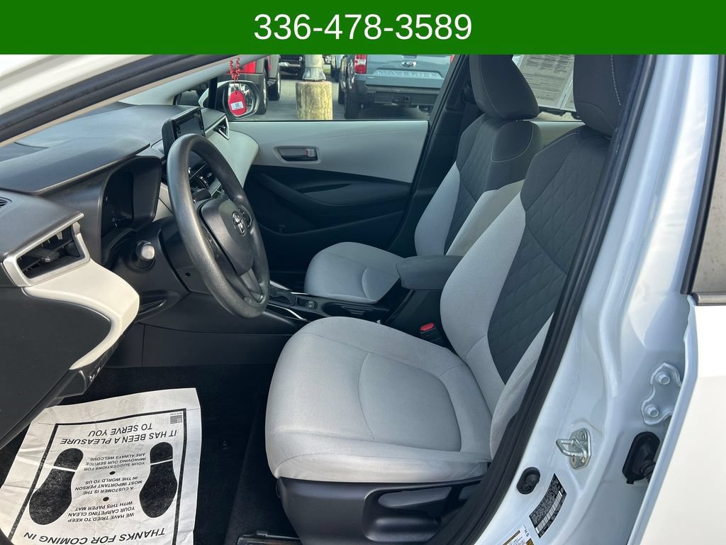 Used 2022 Toyota Corolla LE FWD image 9