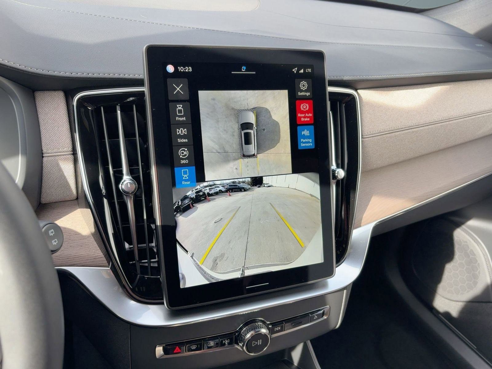 New 2026 Volvo XC90 T8 Plus image 23