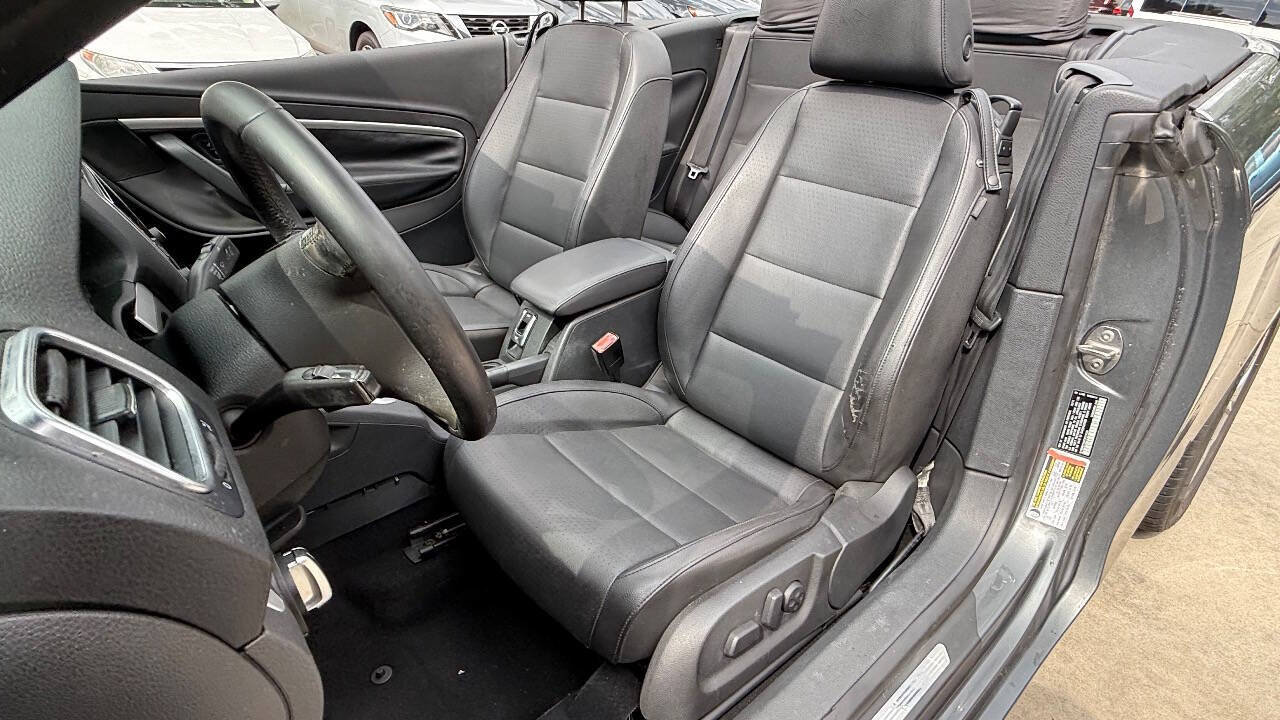 Used 2012 Volkswagen Eos Komfort FWD image 28