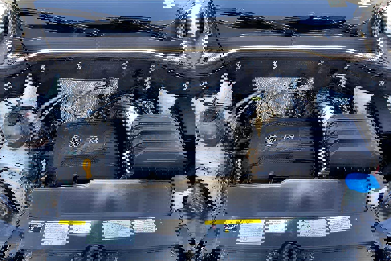 Used 2021 Volkswagen Atlas Cross Sport SEL image 32