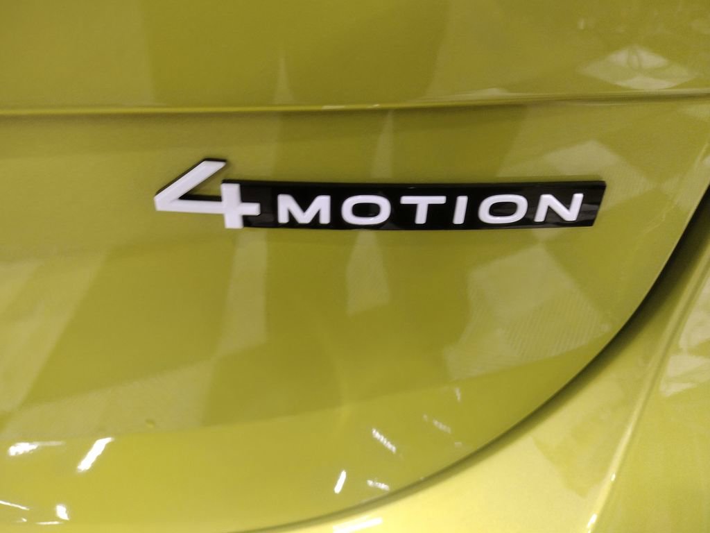 New 2025 Volkswagen ID. Buzz 1st Edition image 16