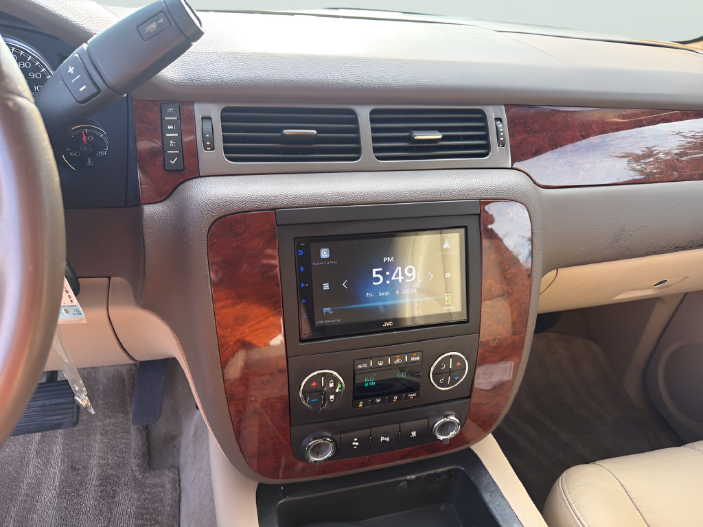 Used 2011 Chevrolet Tahoe LT w/ Texas Edition RWD image 21