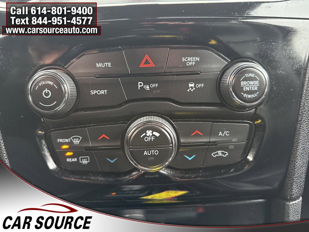 Used 2021 Chrysler 300 S image 30