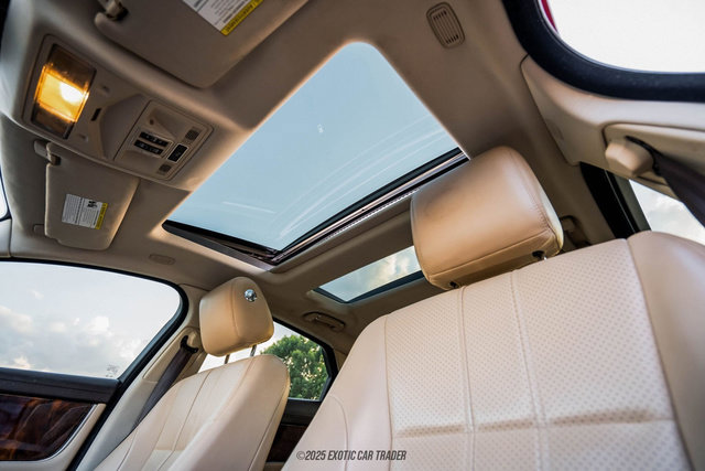 Used 2012 Jaguar XJ image 46