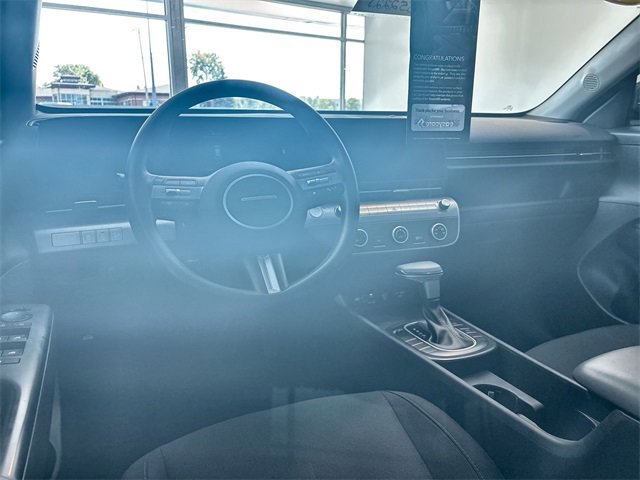 Used 2024 Hyundai Kona SE image 18