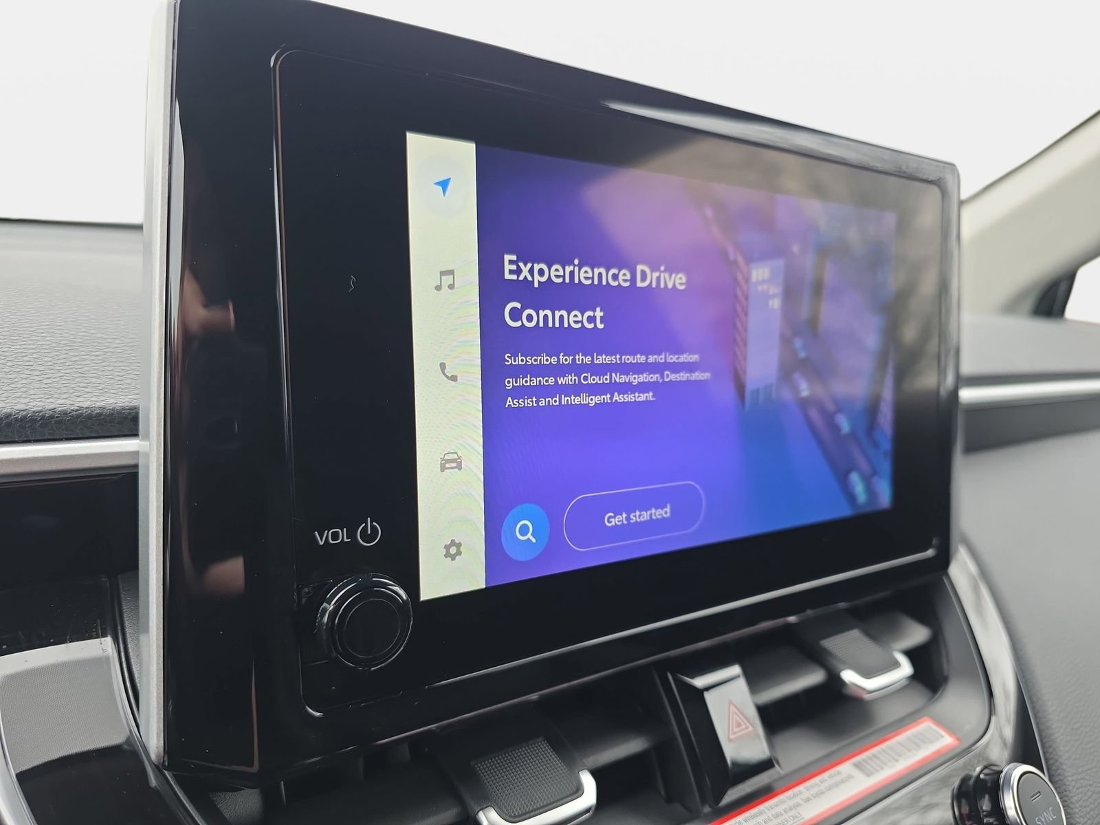 Used 2025 Toyota Corolla Cross XLE w/ Convenience Package image 22