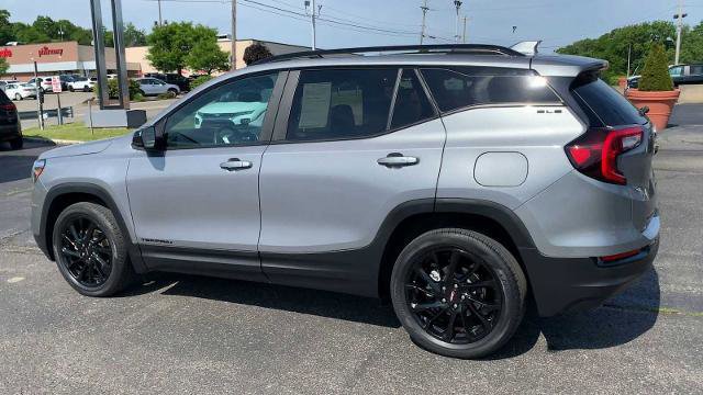 Certified 2023 GMC Terrain SLE w/ Driver Convenience Package AWD/4WD image 6
