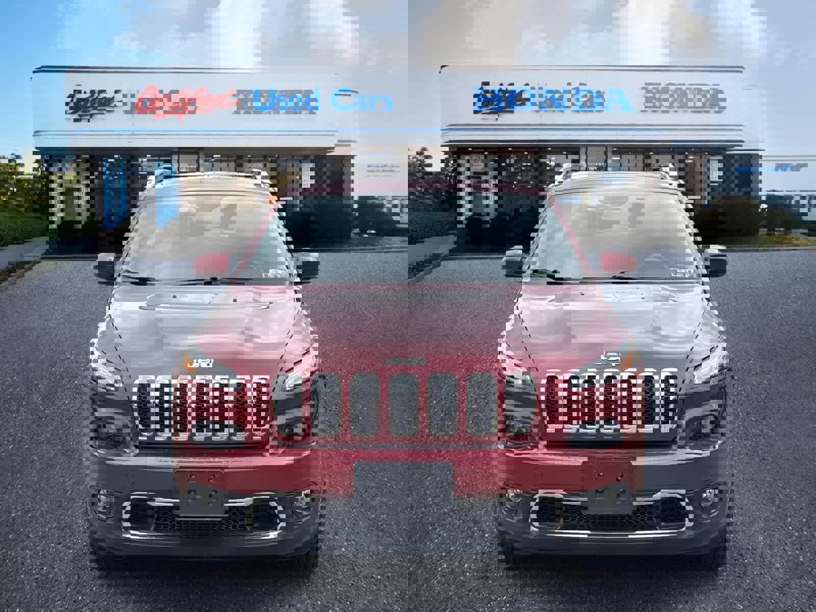 Used 2017 Jeep Cherokee Limited w/ Trailer Tow Group image 8