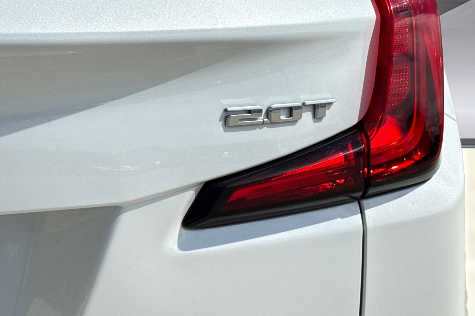 Used 2019 Cadillac XT4 Premium Luxury w/ Technology Package image 13