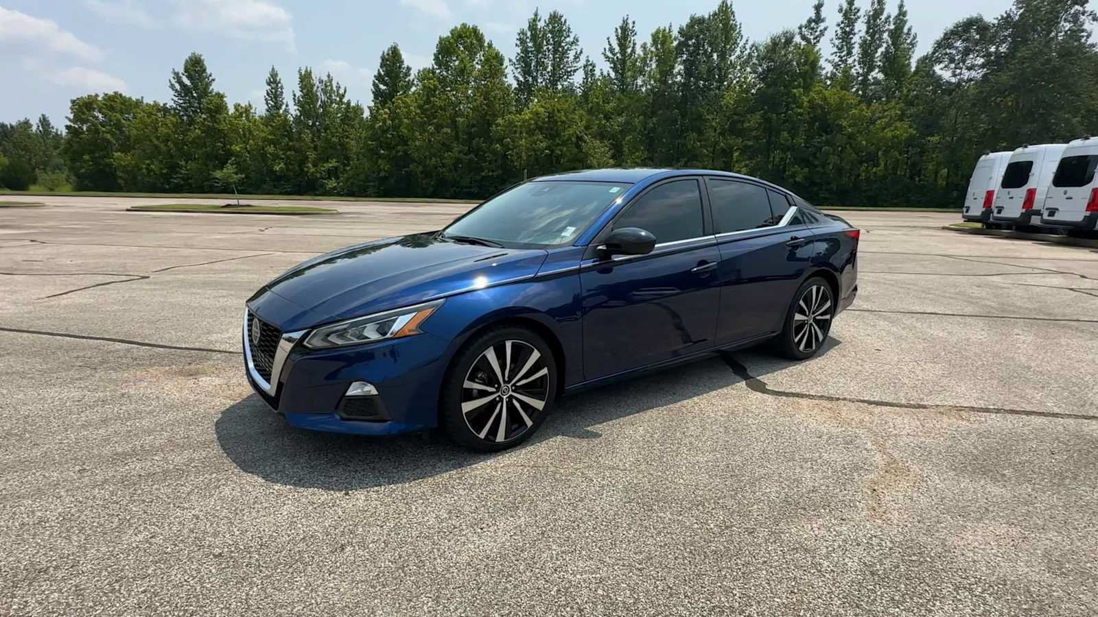 Used 2022 Nissan Altima 2.5 SR FWD image 4
