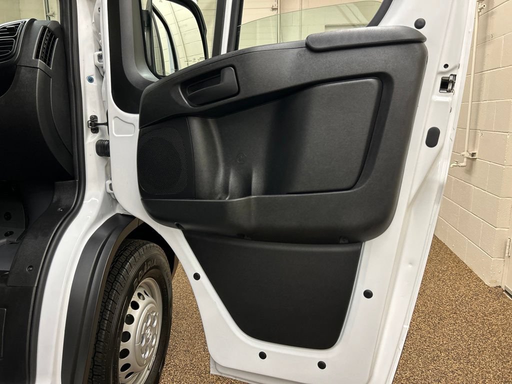 Used 2026 RAM ProMaster 1500 w/ Premium Convenience Group FWD image 10