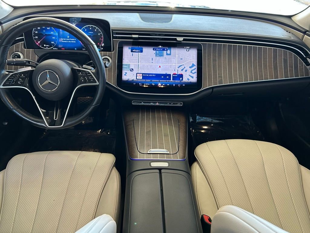 Used 2025 Mercedes-Benz E 350 4MATIC Sedan image 10