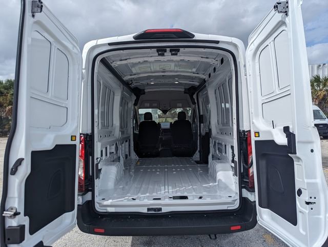 New 2026 Ford Transit 250 148 Medium Roof RWD image 9