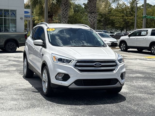 Used 2019 Ford Escape Titanium w/ U0J03 - Titanium Tow Package FWD image 2